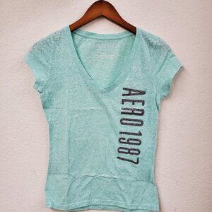 Aeropostale V-neck T-shirt Y2K Medium (WT157)